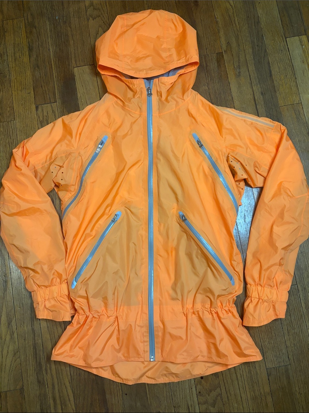 Lululemon Run: Make It Rain Jacket